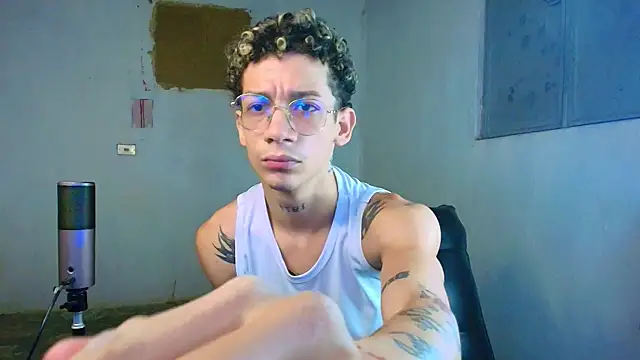 Snapshot of mateodeamjo chatting on February 26, 2026, 5:39 am mateodeamjo online show from February 26, 2026, 5:39 am