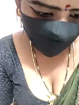 louise92 online show from January 27, 2025, 4:43 pm