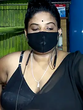 Snapshot of Dusto_Meye chatting on May 20, 2026, 6:25 pm Dusto Meye online show from May 20, 2026, 6:25 pm