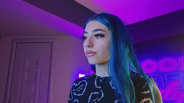 AriaVoss online show from December 23, 2024, 8:36 pm