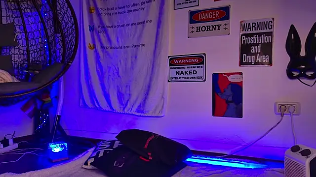 AriaVoss online show from April 3, 2026, 8:40 pm