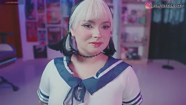 sensualkattt online show from October 28, 2025, 1:03 pm