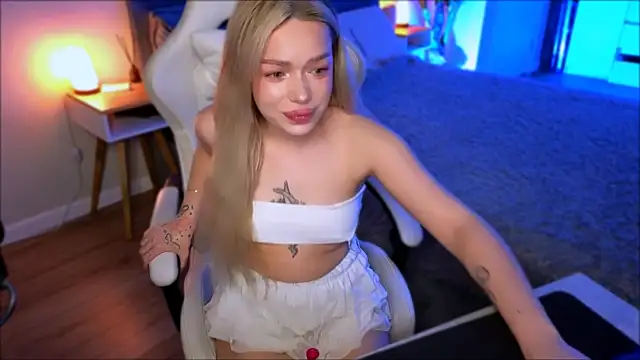 Lily Yin online show from February 7, 2026, 5:00 am