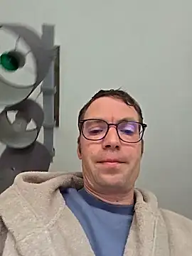 Snapshot of Schnubby1 chatting on March 16, 2026, 2:10 pm Schnubby1 online show from March 16, 2026, 2:10 pm