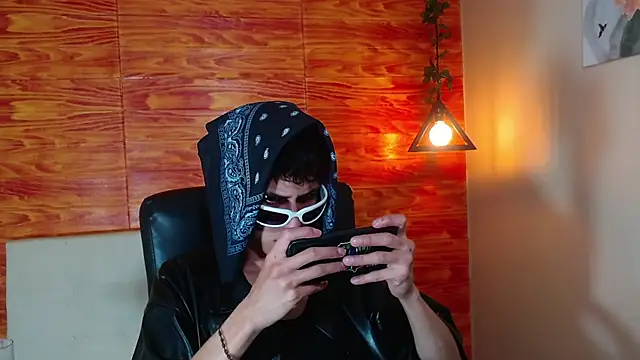 Bastiaan 28 online show from February 17, 2025, 6:20 am