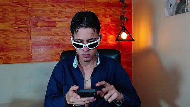 Bastiaan 28 online show from March 5, 2025, 2:57 am