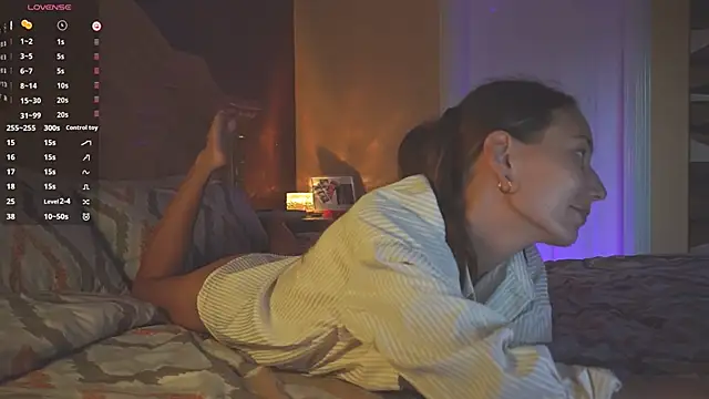 naiviv online show from February 24, 2025, 10:36 pm