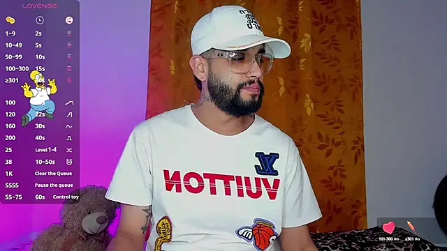 estiben 05 online show from December 19, 2024, 7:18 pm