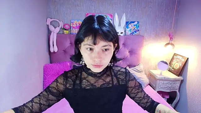 Snapshot of charlottemoonxz chatting on February 18, 2026, 5:09 pm charlottemoonxz online show from February 18, 2026, 5:09 pm