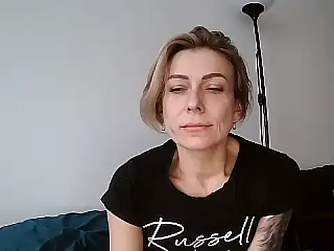 anechka1 online show from December 6, 2024, 8:51 pm