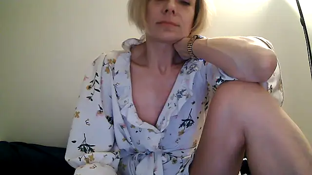 anechka1 online show from February 26, 2025, 11:48 pm