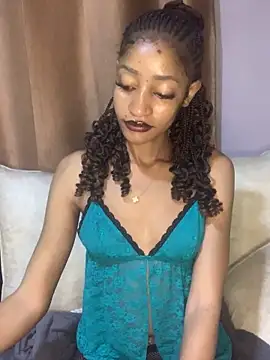 GoddessVee online show from December 5, 2024, 11:07 pm