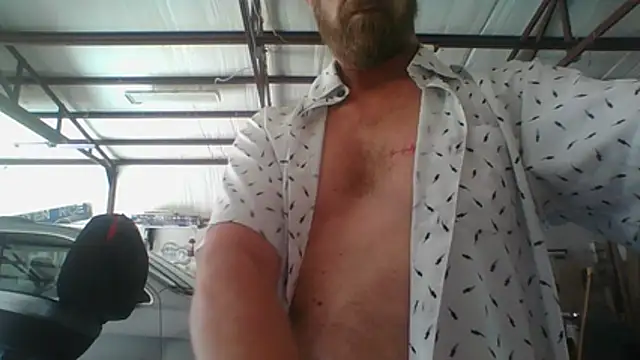 Snapshot of stillplayswithplanes chatting on July 17, 2026, 8:35 pm stillplayswithplanes online show from July 17, 2026, 8:35 pm