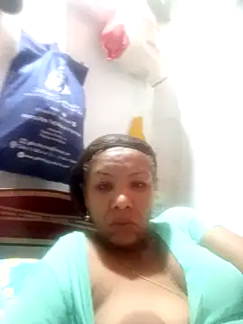 Snapshot of Surreyaa chatting on November 28, 2025, 5:10 am Surreyaa online show from November 28, 2025, 5:10 am