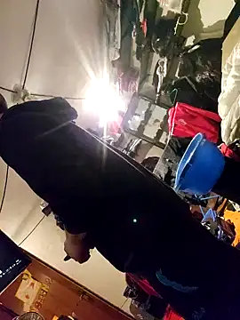 Snapshot of 0815lukas2024 chatting on December 7, 2024, 8:33 am 0815lukas2024 online show from December 7, 2024, 8:33 am