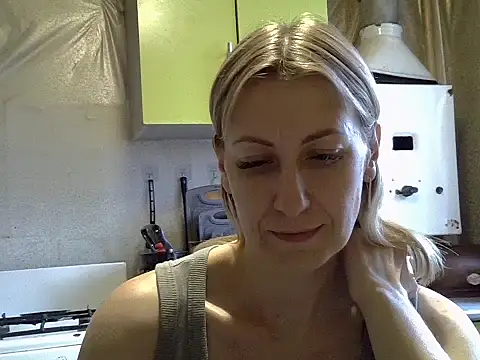 Snapshot of AshleyXHoney chatting on September 24, 2025, 6:06 am AshleyXHoney online show from September 24, 2025, 6:06 am