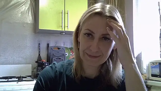 Snapshot of AshleyXHoney chatting on October 30, 2025, 7:21 am AshleyXHoney online show from October 30, 2025, 7:21 am