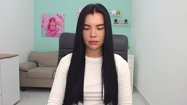 MadisonGomes online show from December 19, 2024, 6:45 am