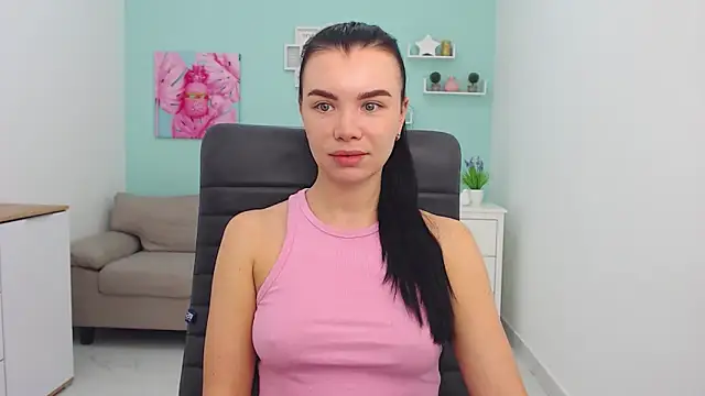 MadisonGomes online show from December 20, 2024, 7:01 am