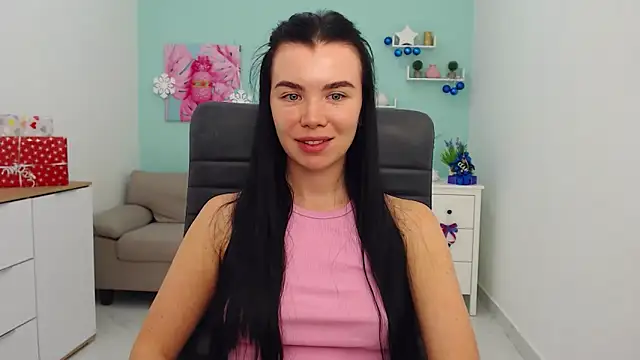 MadisonGomes online show from January 7, 2025, 12:41 pm