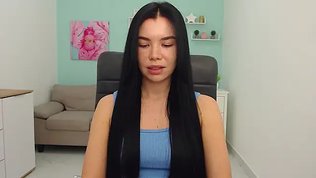 MadisonGomes online show from January 13, 2025, 8:26 am