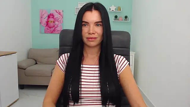 MadisonGomes online show from January 15, 2025, 12:58 pm