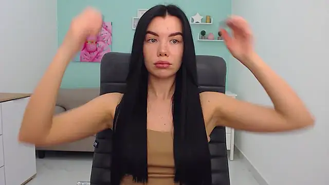 MadisonGomes online show from February 4, 2025, 6:04 am