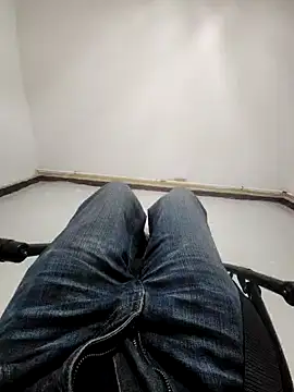 Snapshot of 2tomka52052sex chatting on January 25, 2025, 10:08 am 2tomka52052sex online show from January 25, 2025, 10:08 am