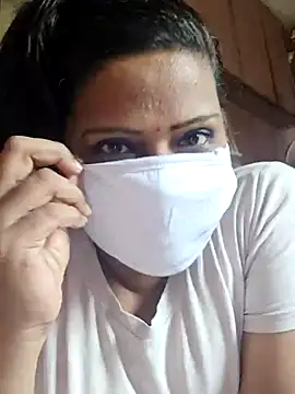 Snapshot of Love_Jenny chatting on May 3, 2026, 4:29 am Love Jenny online show from May 3, 2026, 4:29 am