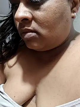 Snapshot of Love_Jenny chatting on May 4, 2026, 10:55 am Love Jenny online show from May 4, 2026, 10:55 am