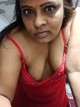 Snapshot of Love_Jenny chatting on June 8, 2026, 5:52 am Love Jenny online show from June 8, 2026, 5:52 am