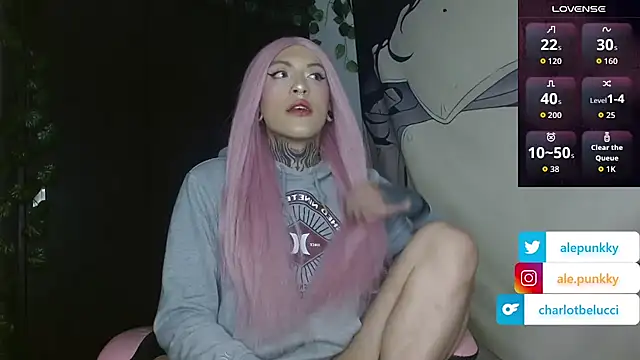 charlotbelucci  online show from September 12, 2025, 9:31 am