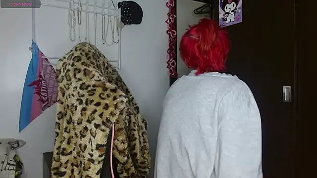 charlotbelucci  online show from February 12, 2026, 9:15 am