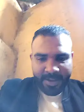 ListedLoin online show from January 10, 2025, 1:09 pm