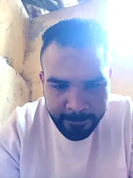 ListedLoin online show from February 1, 2025, 8:18 am