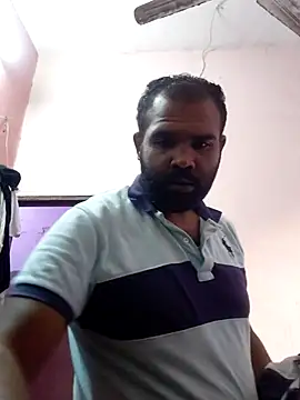 ListedLoin online show from November 9, 2025, 1:53 pm