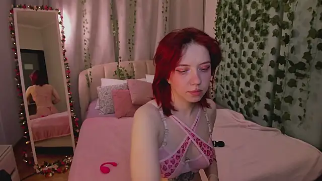 Love is Lola online show from December 16, 2025, 12:15 am