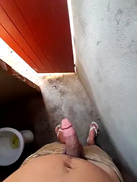 luissilva0071 online show from March 12, 2025, 6:44 pm