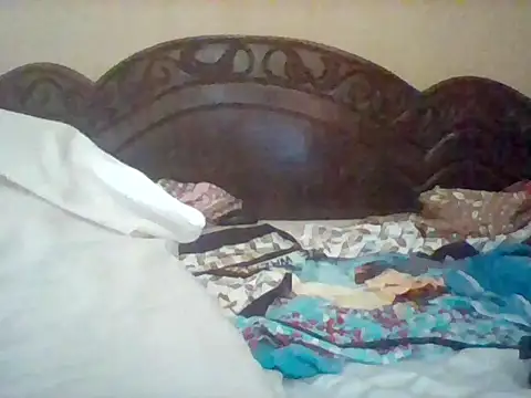 missarpie online show from November 14, 2025, 7:29 am