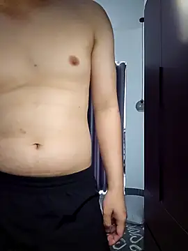 Snapshot of VnSmoker chatting on December 19, 2025, 7:37 am VnSmoker online show from December 19, 2025, 7:37 am