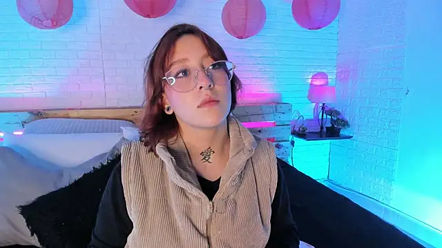 sofi bakerr online show from March 18, 2025, 11:41 am