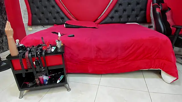 JAYLEN BDSM online show from May 12, 2026, 11:51 am
