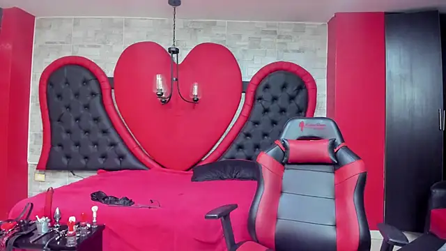 JAYLEN BDSM online show from June 2, 2026, 11:56 am
