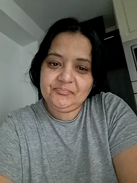 sarahhh1987 online show from March 1, 2026, 8:49 am