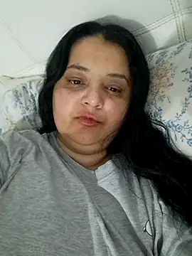 sarahhh1987 online show from March 4, 2026, 4:57 pm