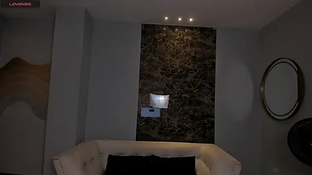 AliceHarper  online show from March 2, 2026, 6:37 pm