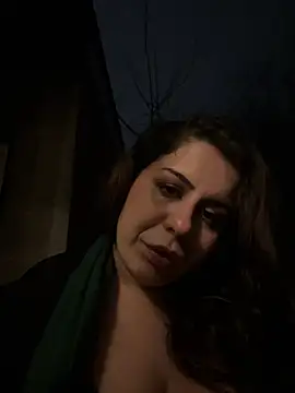 holyeroticss online show from December 18, 2024, 4:20 am