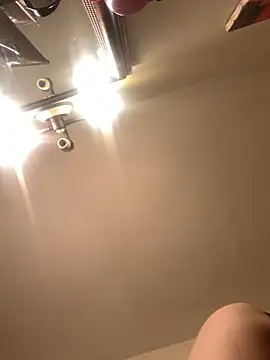 holyeroticss online show from November 9, 2025, 3:05 am