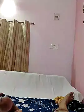 Snapshot of roadtucker123 chatting on February 3, 2025, 10:32 pm roadtucker123 online show from February 3, 2025, 10:32 pm