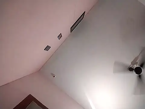 Snapshot of roadtucker123 chatting on March 17, 2025, 5:05 pm roadtucker123 online show from March 17, 2025, 5:05 pm